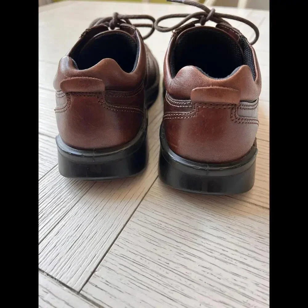 Ecco Men's Shoes, Brown, Light Shock Lace Up, Leather, Oxford Style EU Size‎ 42